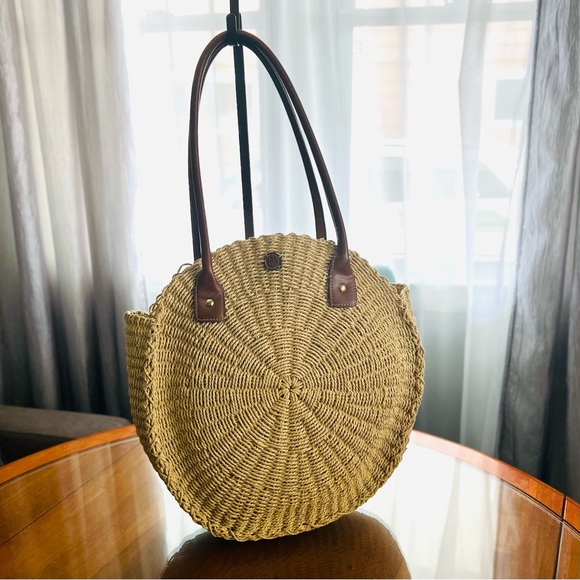 UnKnow Handbags - Round Raffia Shoulder Bag Women’s Good Condition